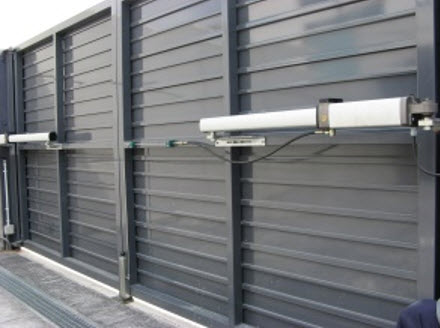 21 puerta automatica batiente - Mantenimiento y reparación puertas de garaje