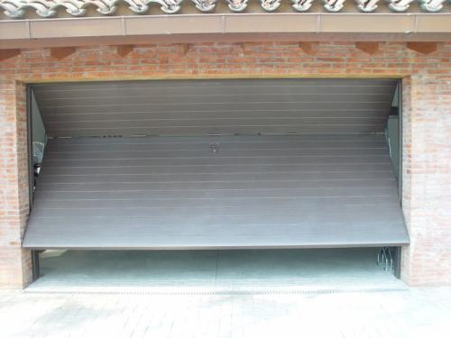 basculante PUERTA 10 23 - Mantenimiento y reparación puertas de garaje