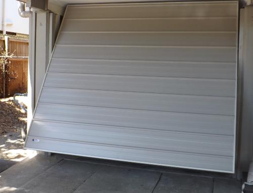 puerta BASCULANTE 7 2020 2 - Mantenimiento y reparación puertas de garaje