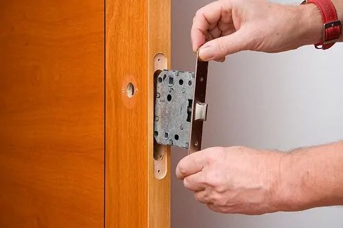 Que cerrajeros en Hospitalet de Llobregat ofrecen apertura de puertas de emergencia - &iquest;Qu&eacute; cerrajeros en Hospitalet de Llobregat ofrecen apertura de puertas de emergencia?